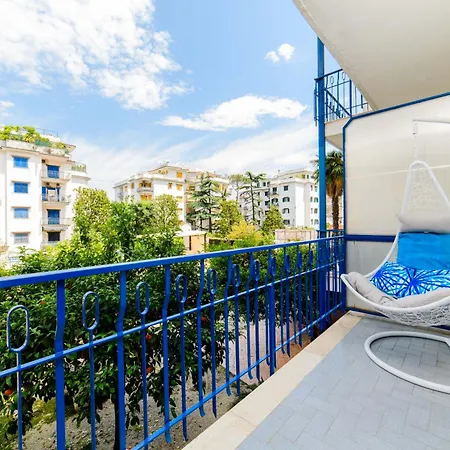 Ops Right In The Centre Of Apartment Sorrento
